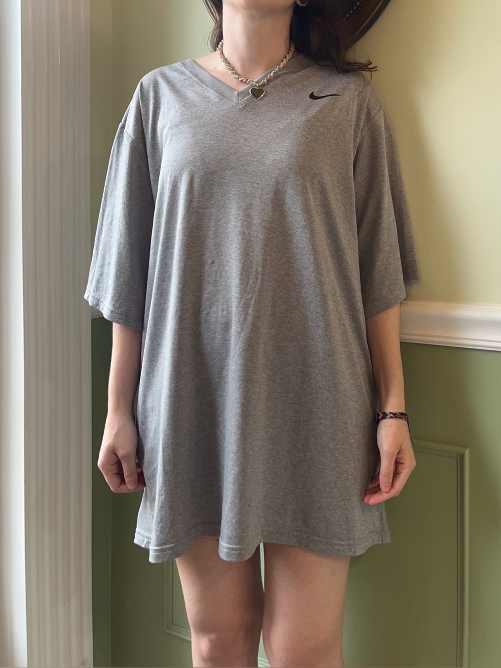 Nike Dri-Fit Y2K vintage gray v neck shirt